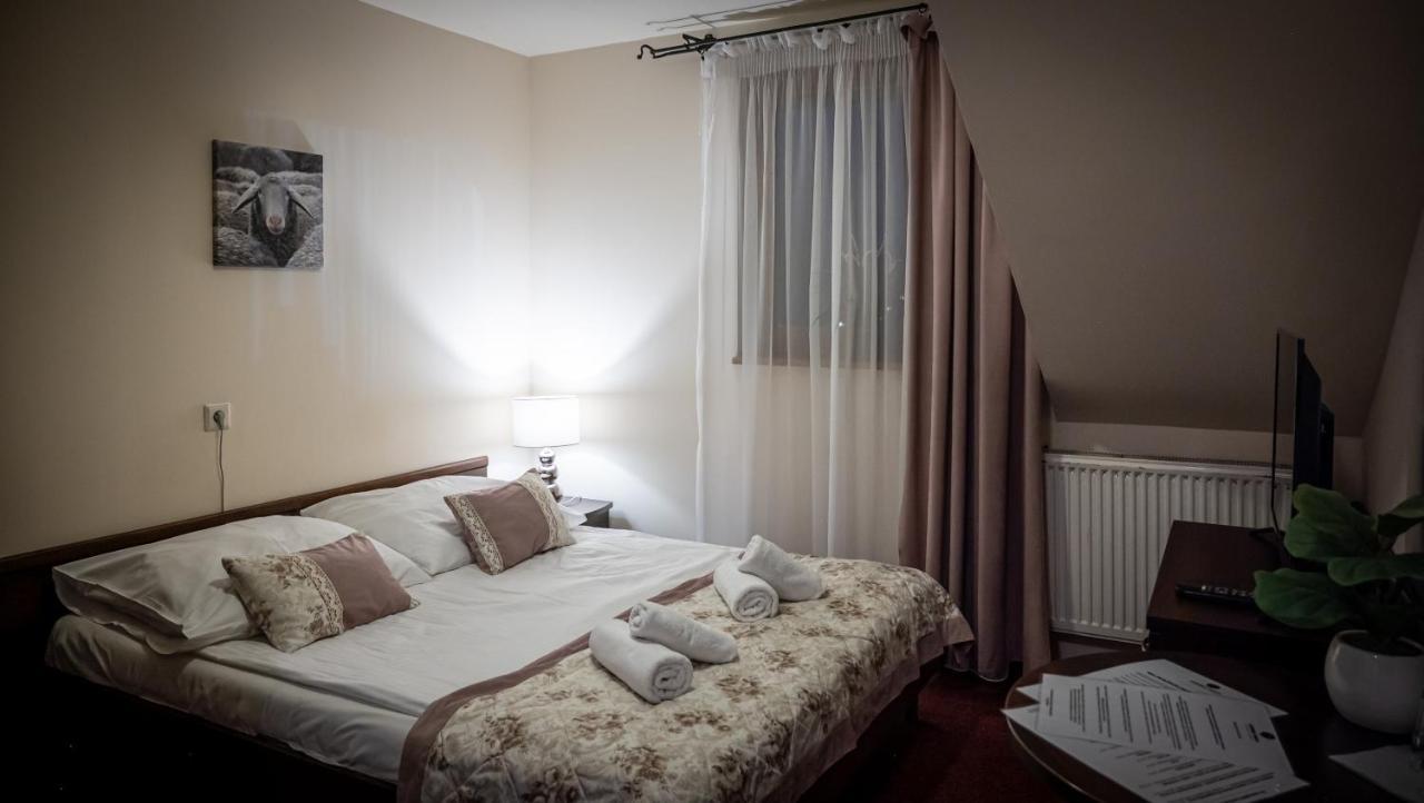 Czarna Owca Bed and Breakfast Istebna Buitenkant foto
